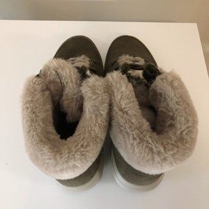 Sketchers Goga Mat Ankle Boots Size 8